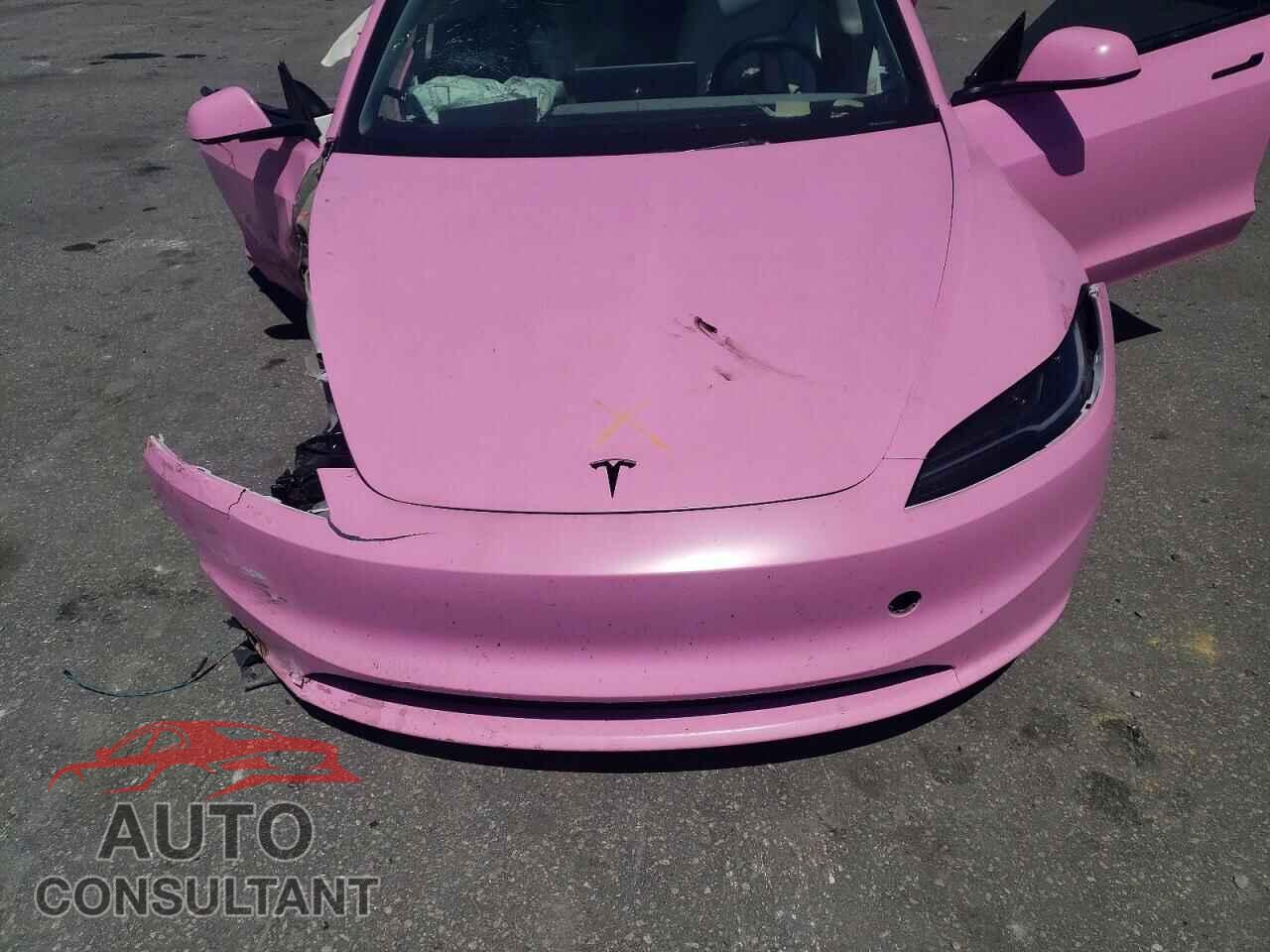 TESLA MODEL 3 2024 - 5YJ3E1EB3RF811031