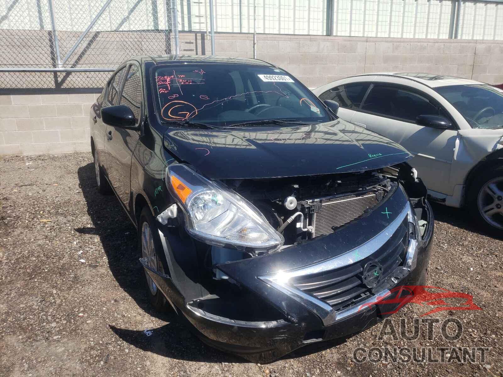 NISSAN VERSA 2018 - 3N1CN7APXJL840104