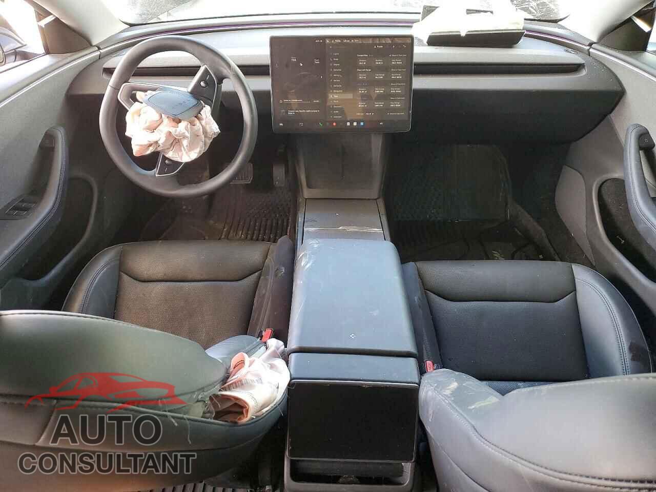 TESLA MODEL 3 2025 - 5YJ3E1EA6SF880714