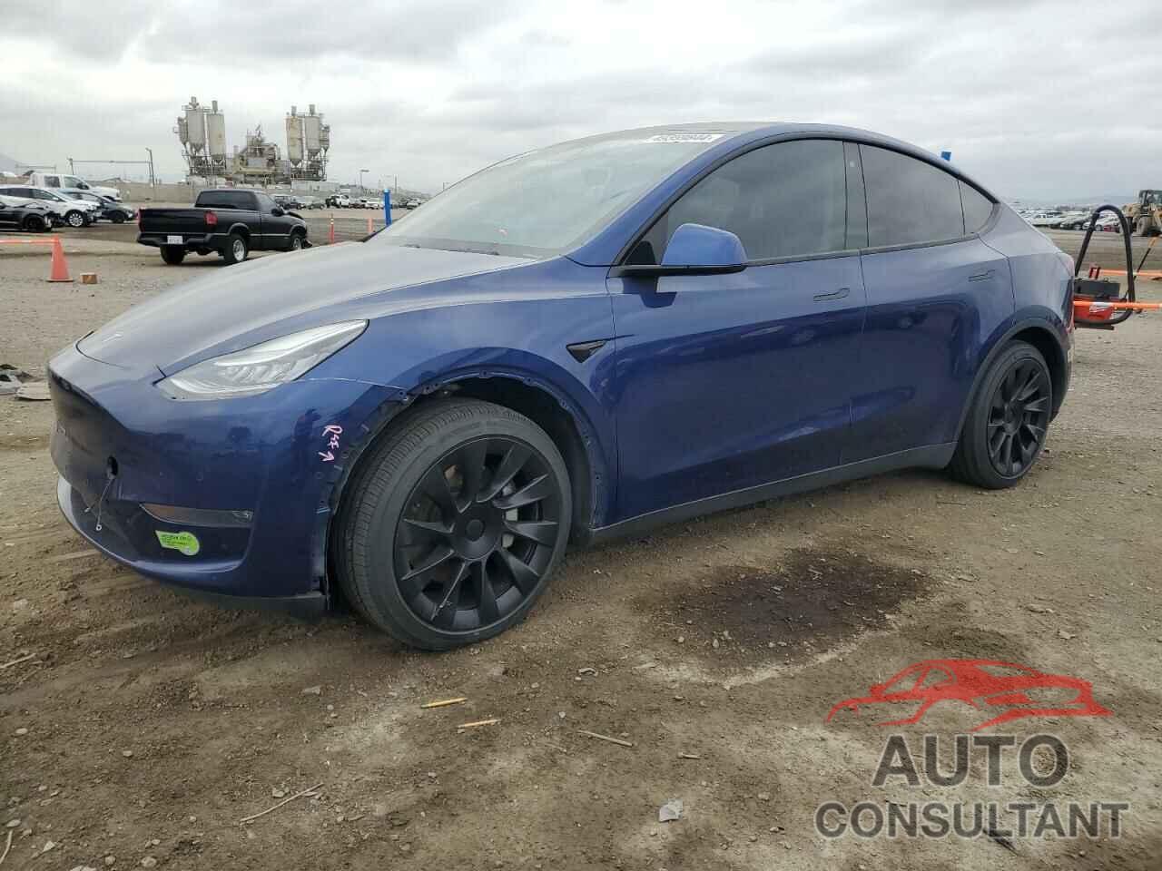 TESLA MODEL Y 2020 - 5YJYGDEE2LF036160