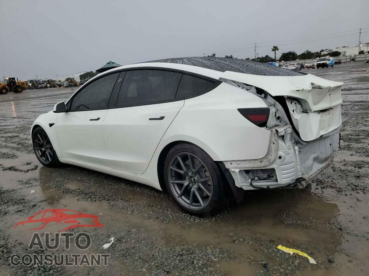 TESLA MODEL 3 2021 - 5YJ3E1EB5MF874317