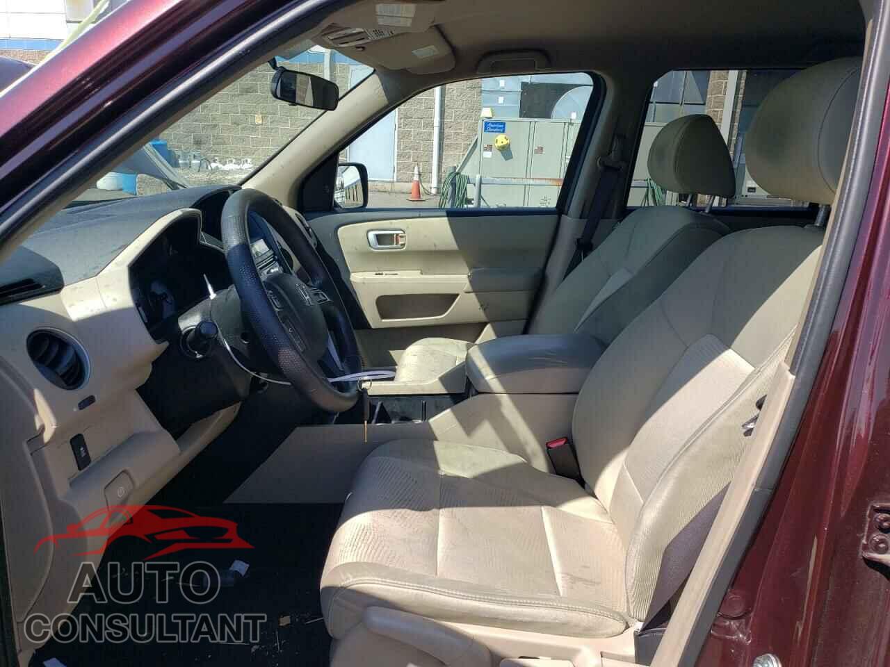 HONDA PILOT 2015 - 5FNYF4H27FB015779