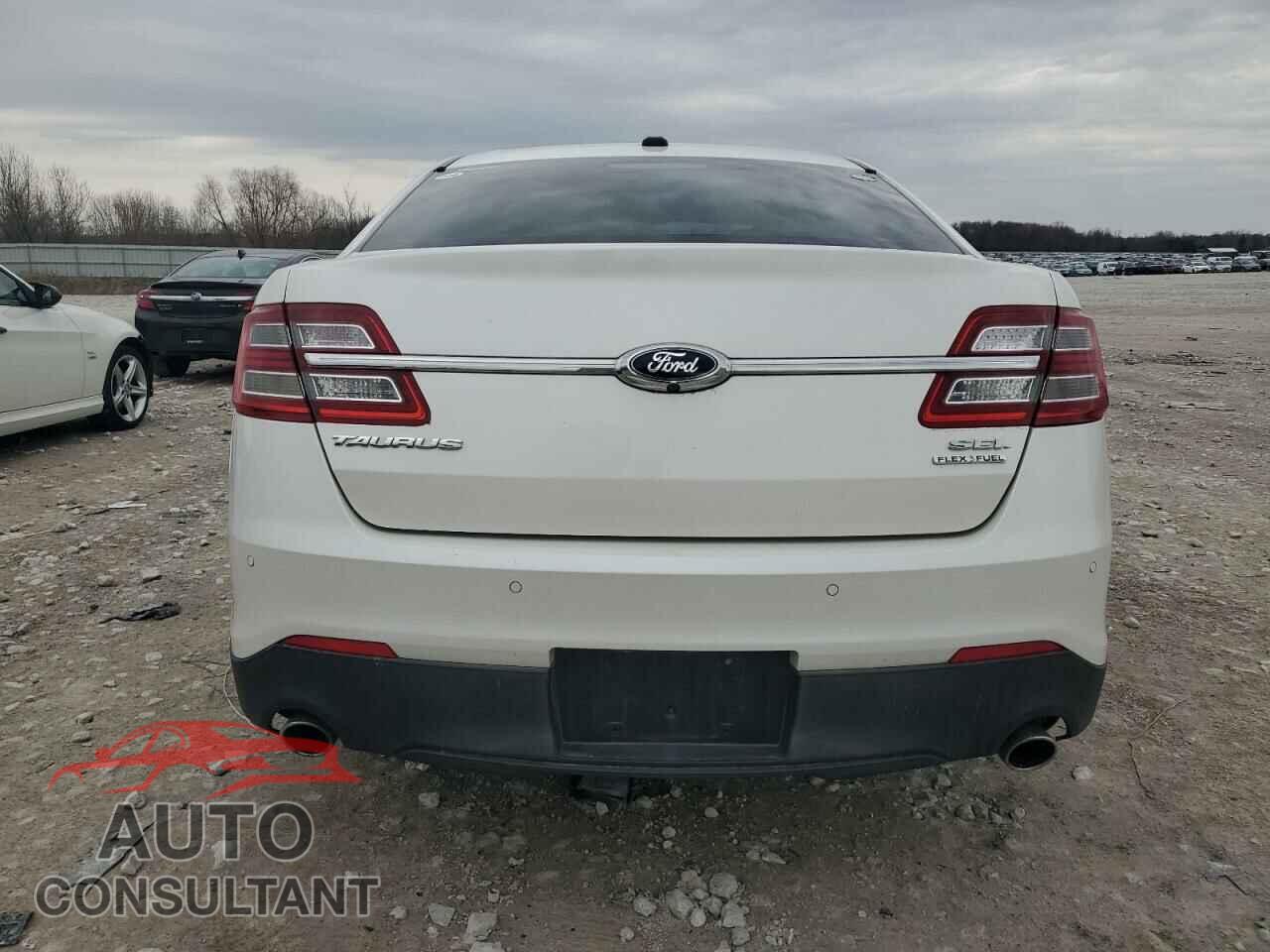 FORD TAURUS 2014 - 1FAHP2E83EG115043