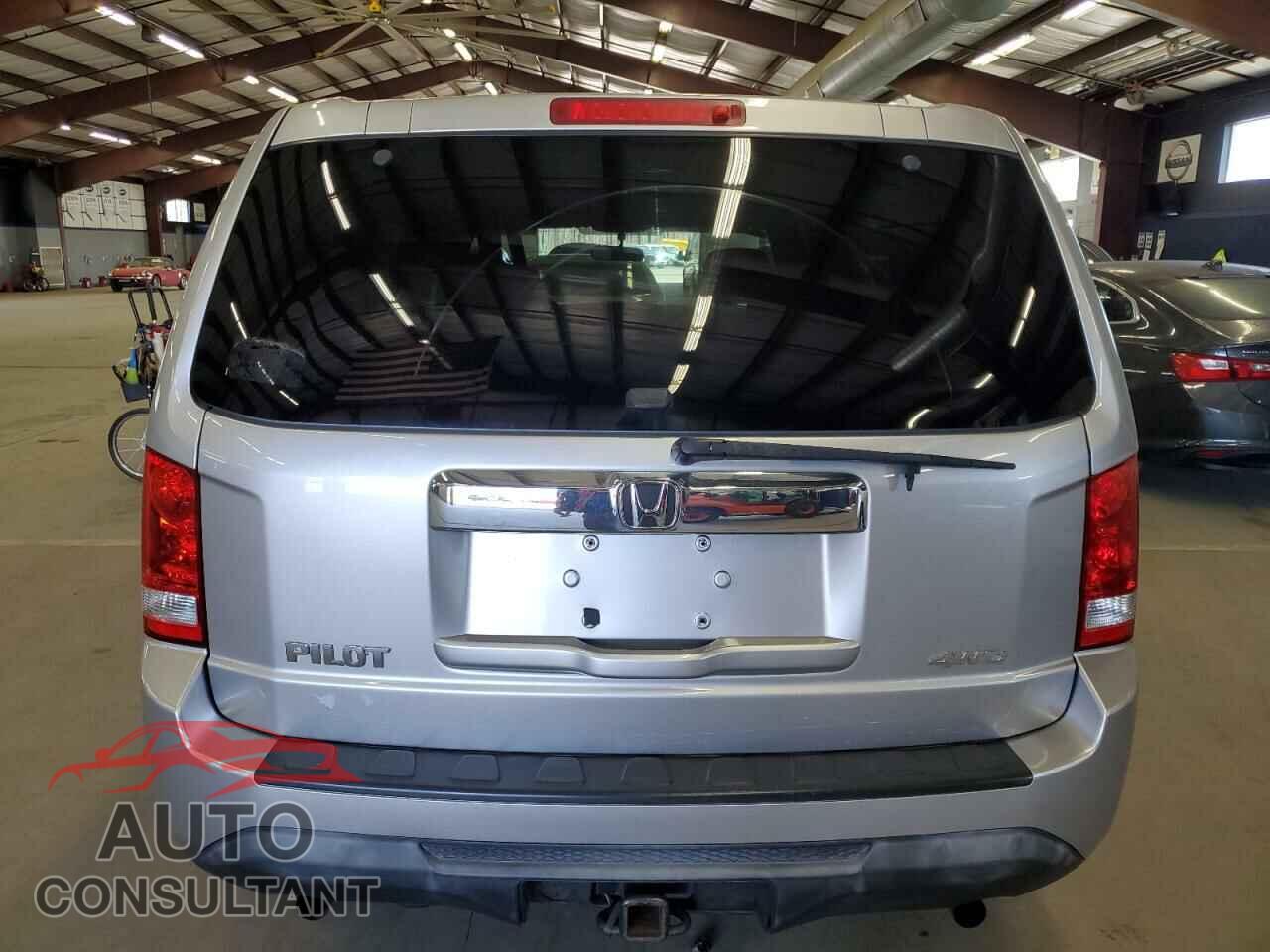 HONDA PILOT 2012 - 5FNYF4H2XCB082193