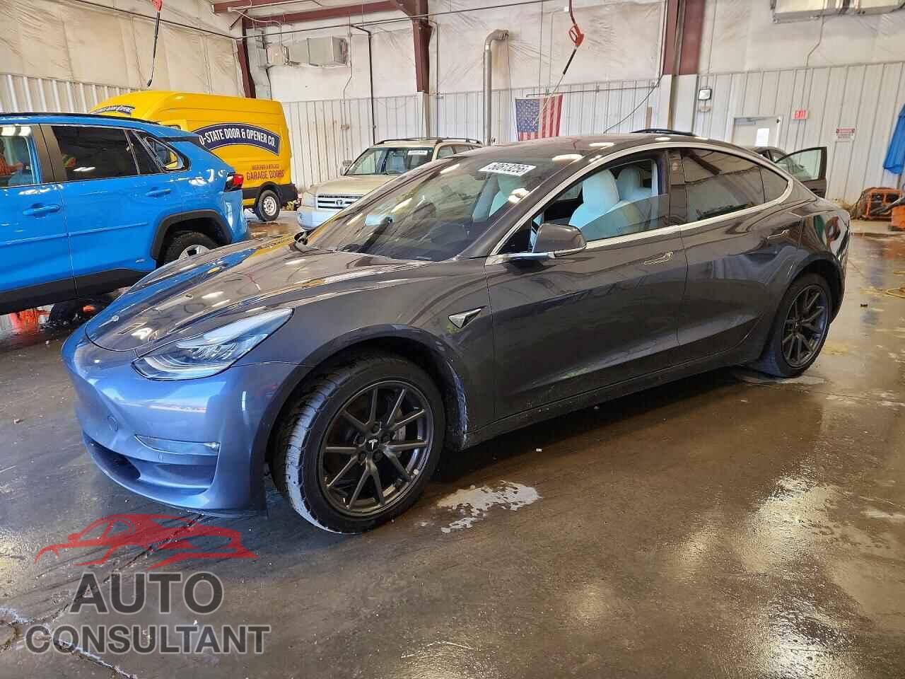 TESLA MODEL 3 2018 - 5YJ3E1EB6JF085606