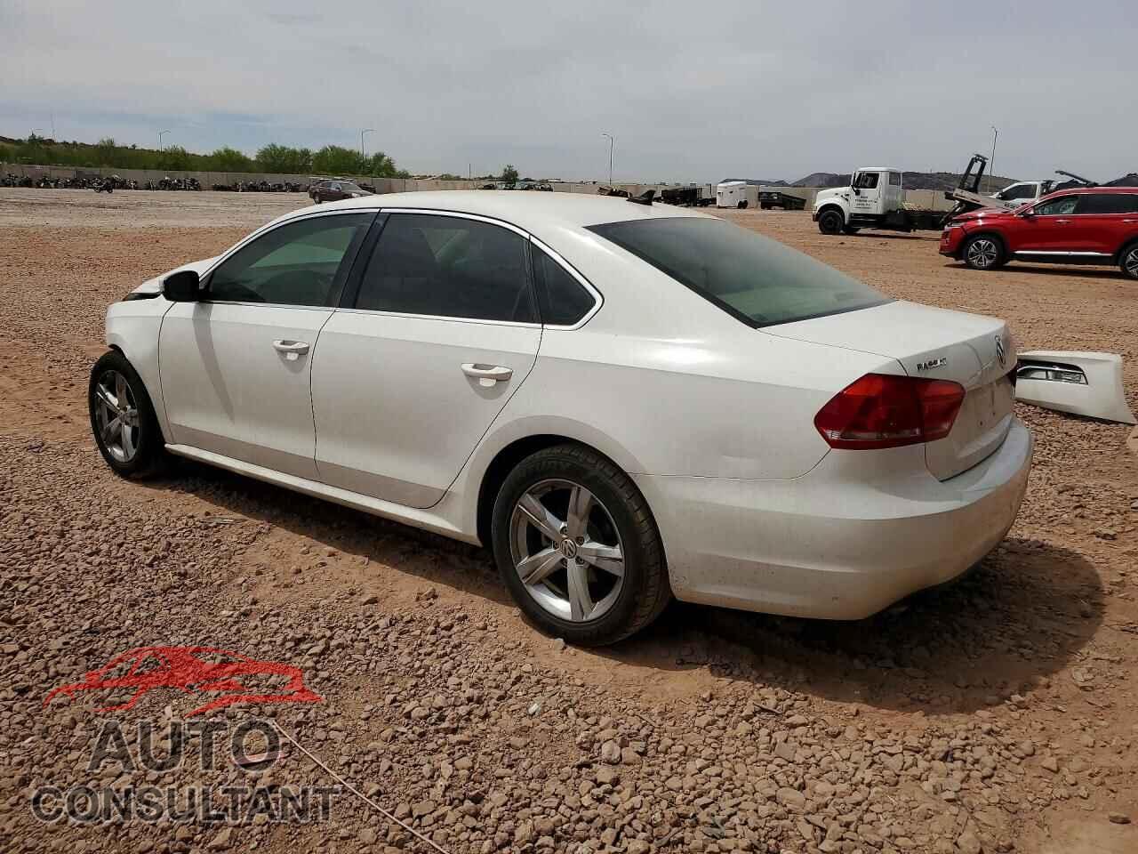 VOLKSWAGEN PASSAT 2015 - 1VWAT7A36FC093365
