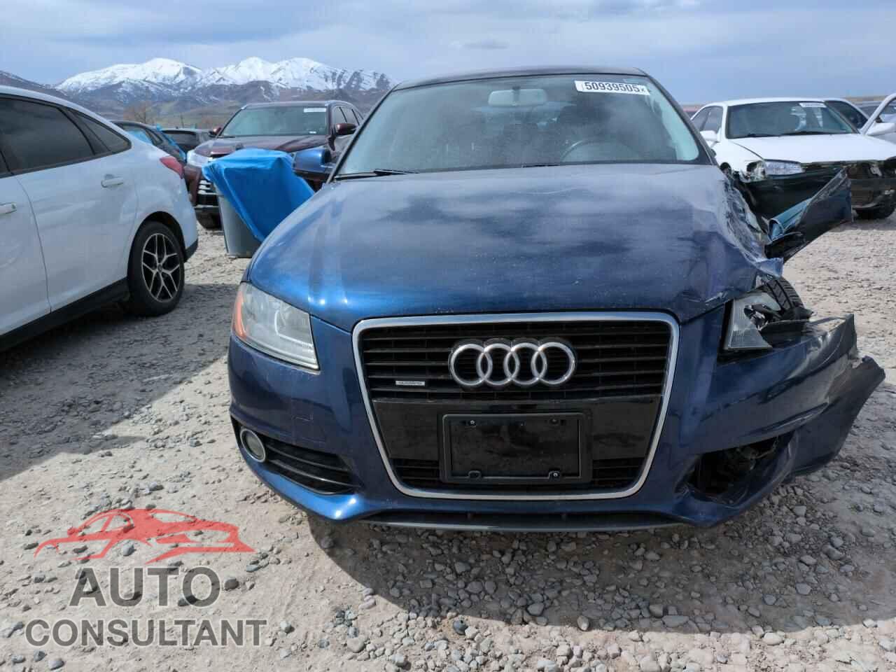 AUDI A3 2013 - WAUDFAFM3DA028517