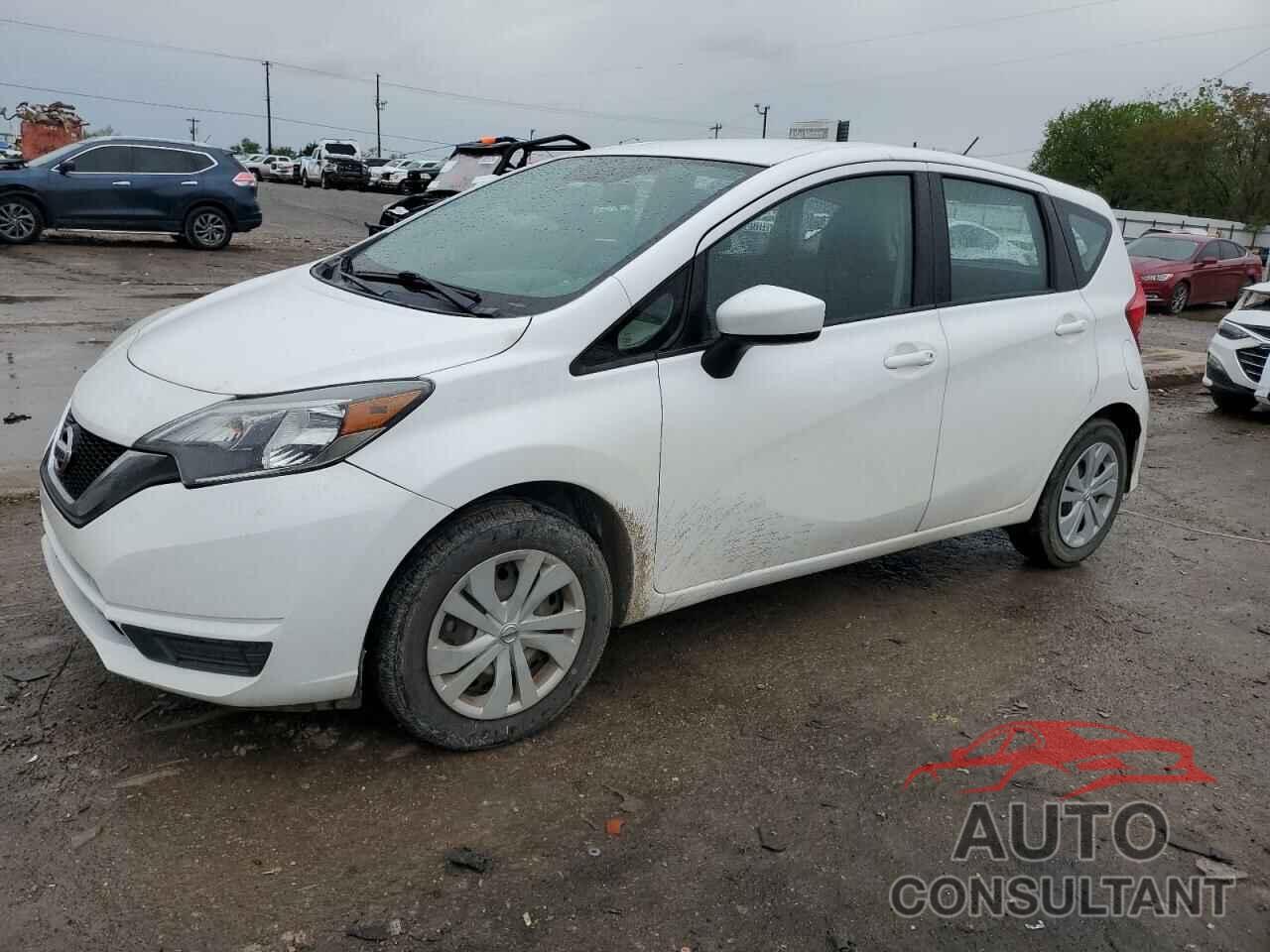 NISSAN VERSA 2018 - 3N1CE2CP0JL370004