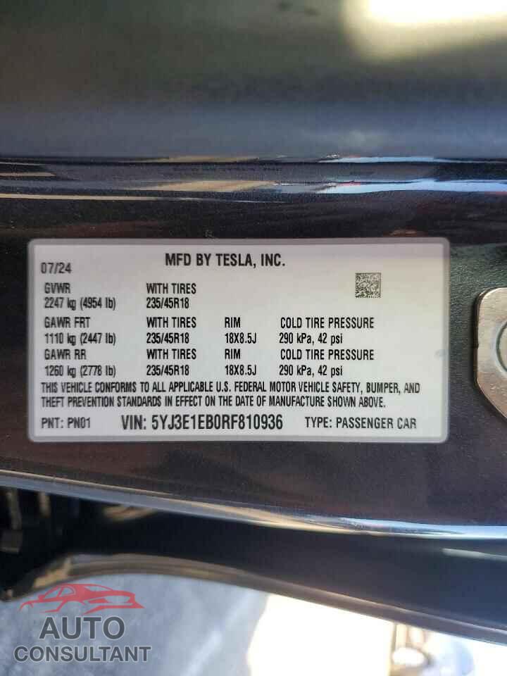 TESLA MODEL 3 2024 - 5YJ3E1EB0RF810936