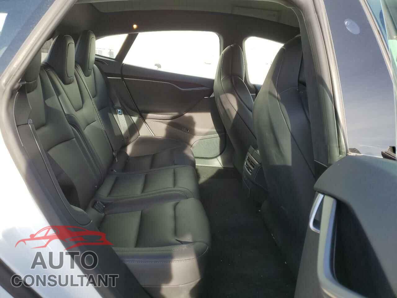 TESLA MODEL S 2019 - 5YJSA1E27KF337372