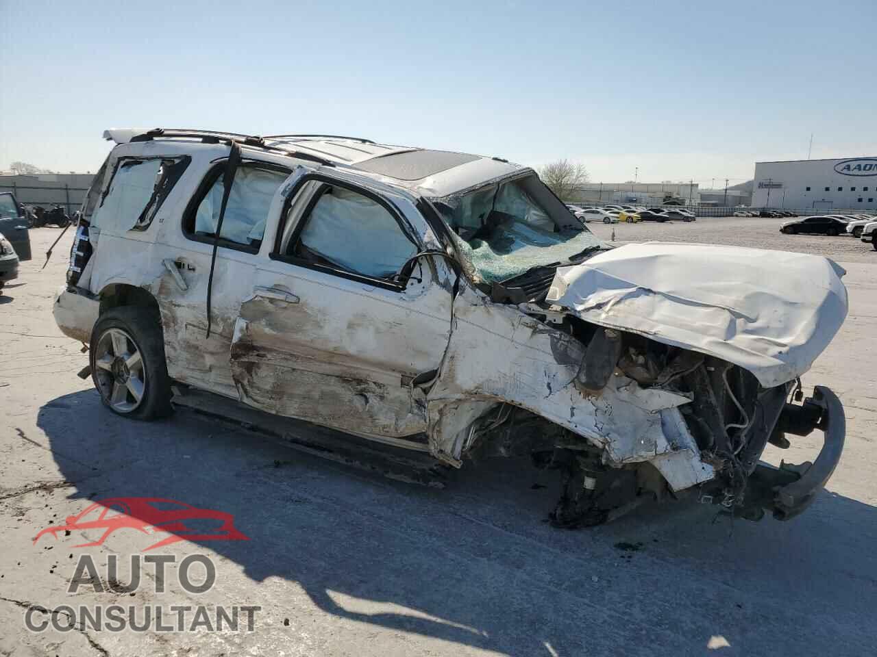 CHEVROLET TAHOE 2011 - 1GNSCBE02BR187722