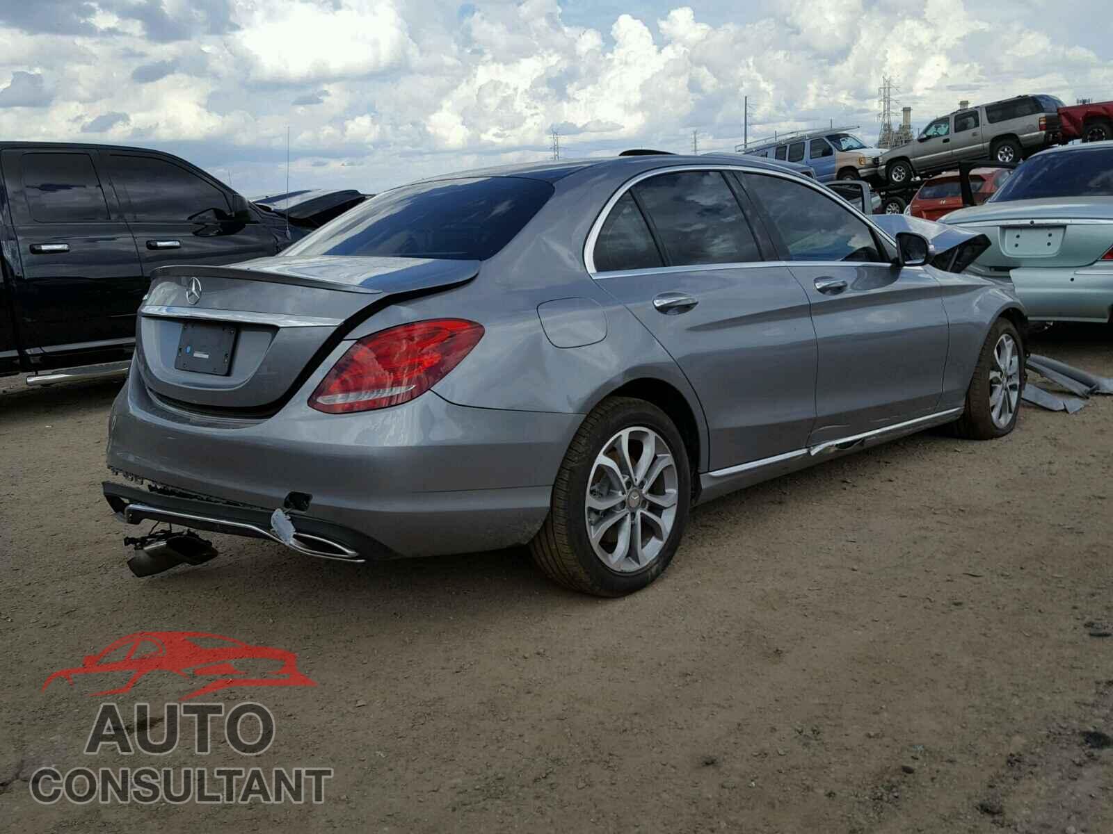MERCEDES-BENZ C CLASS 2015 - 55SWF4JB2FU060077