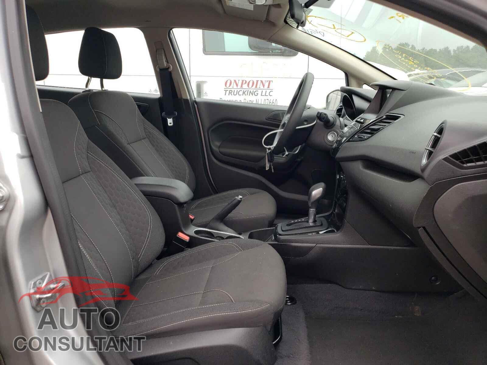 FORD FIESTA 2019 - 3FADP4EJ5KM148625