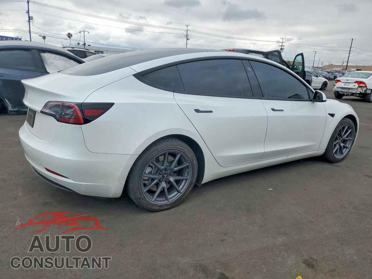 TESLA MODEL 3 2023 - 5YJ3E1EA1PF584488