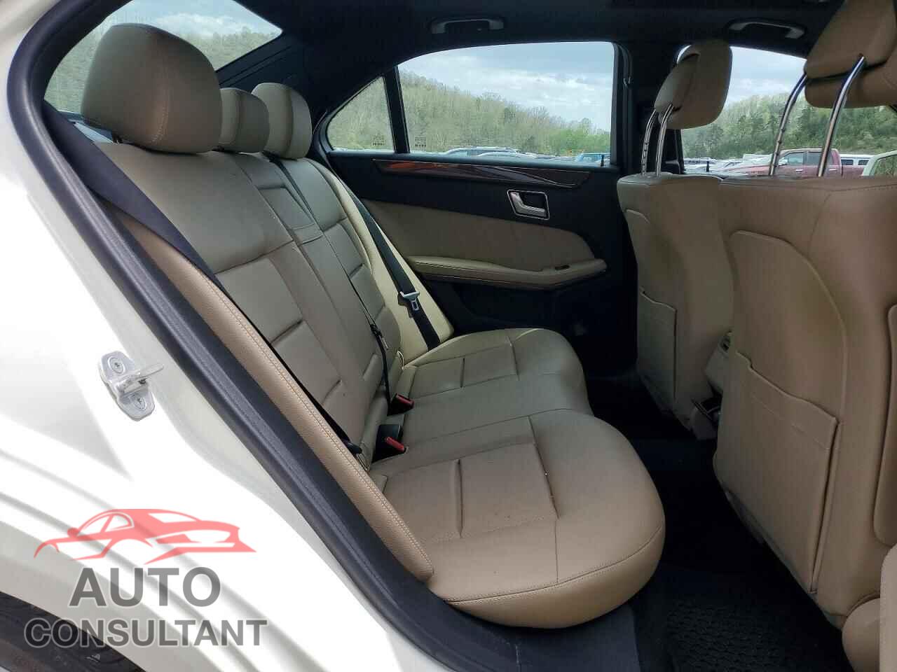 MERCEDES-BENZ E-CLASS 2012 - WDDHF8JB5CA611050