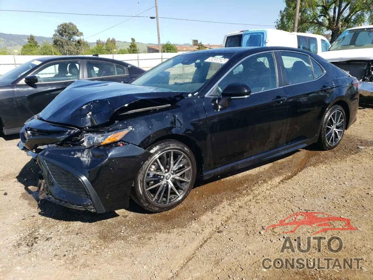 TOYOTA CAMRY 2023 - 4T1G11AK5PU780724