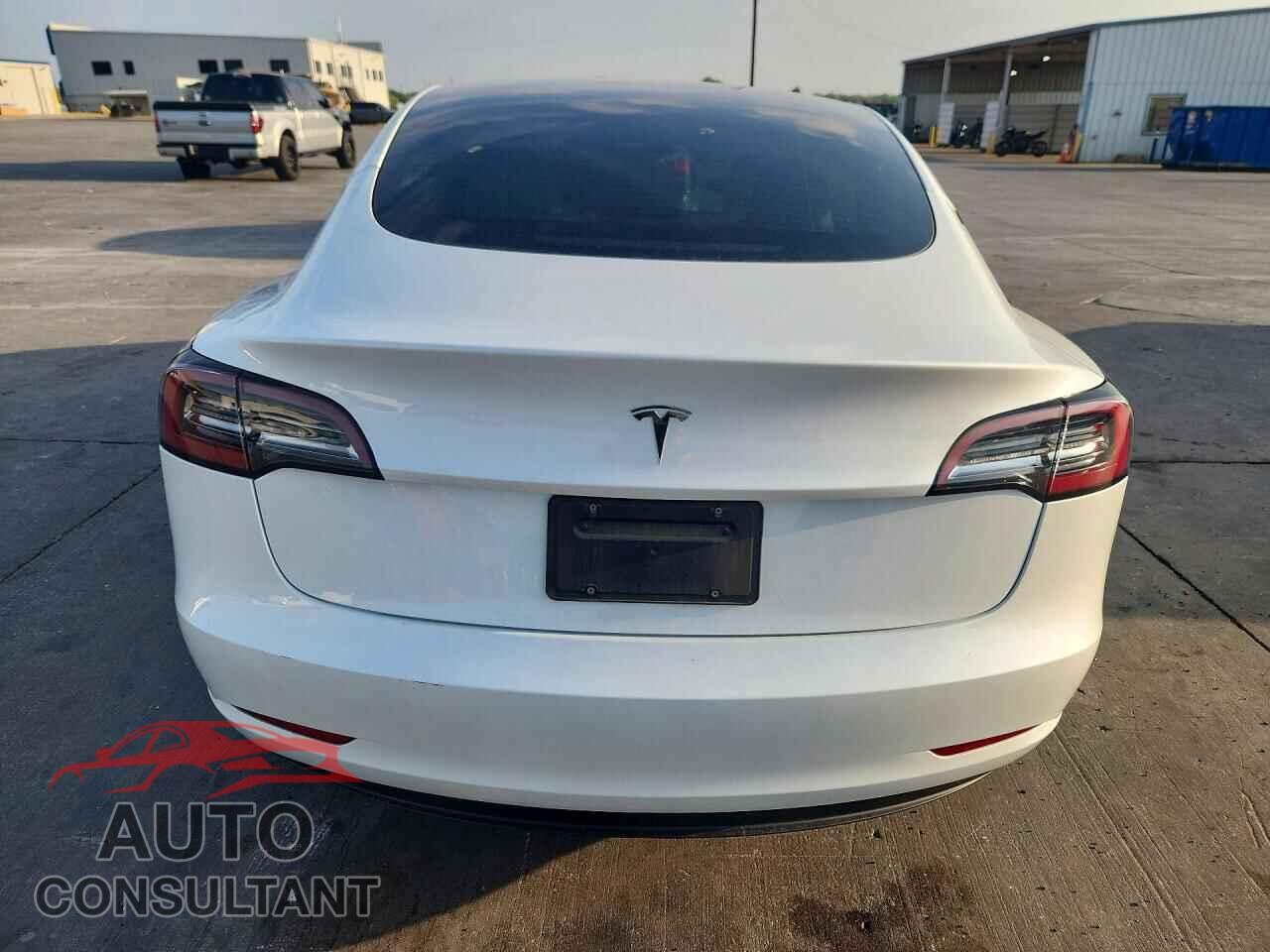 TESLA MODEL 3 2023 - 5YJ3E1EA7PF472150