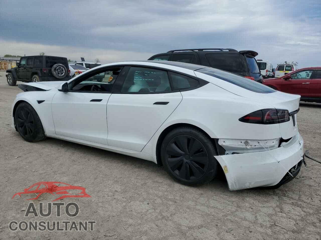 TESLA MODEL S 2022 - 5YJSA1E59NF477471
