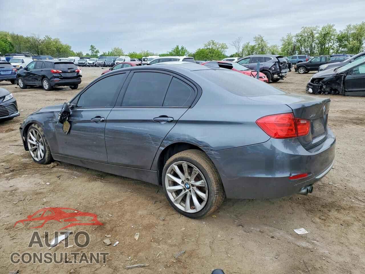BMW 3 SERIES 2013 - WBA3B5C51DF596859