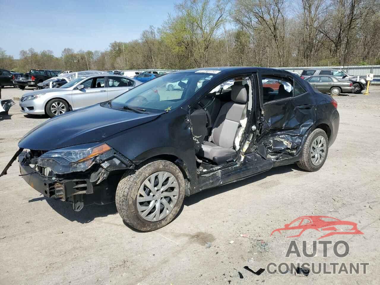 TOYOTA COROLLA 2018 - 2T1BURHE1JC087352