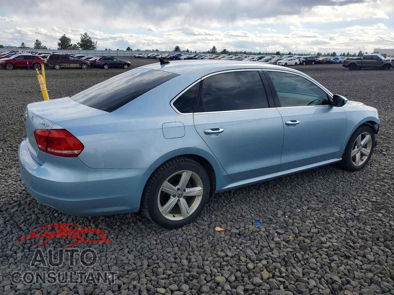 VOLKSWAGEN PASSAT 2012 - 1VWBN7A34CC045647