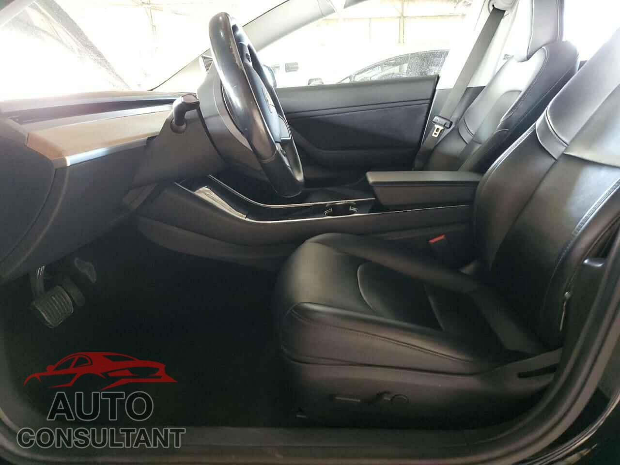 TESLA MODEL 3 2018 - 5YJ3E1EA6JF011383