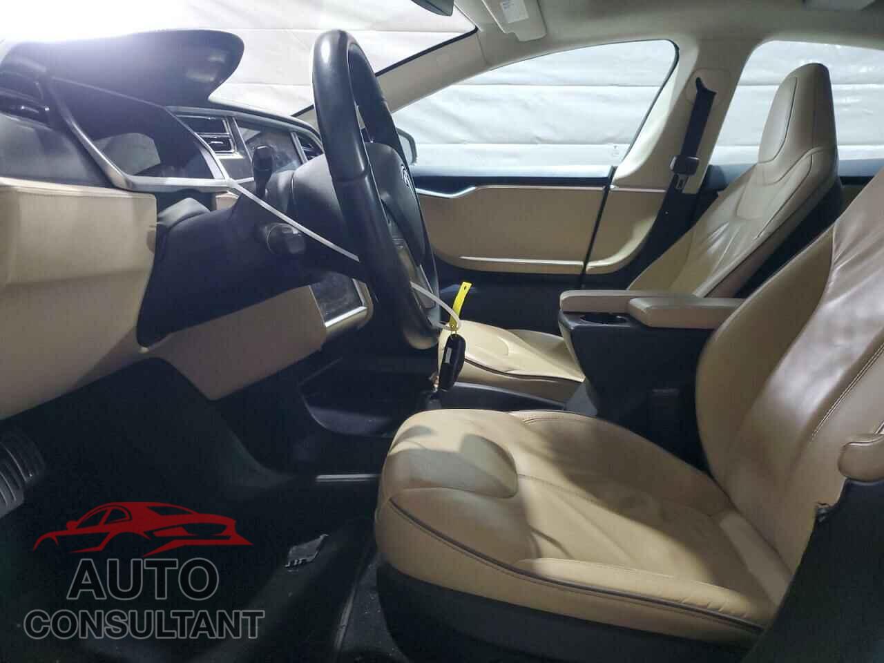 TESLA MODEL S 2013 - 5YJSA1DP3DFP04820