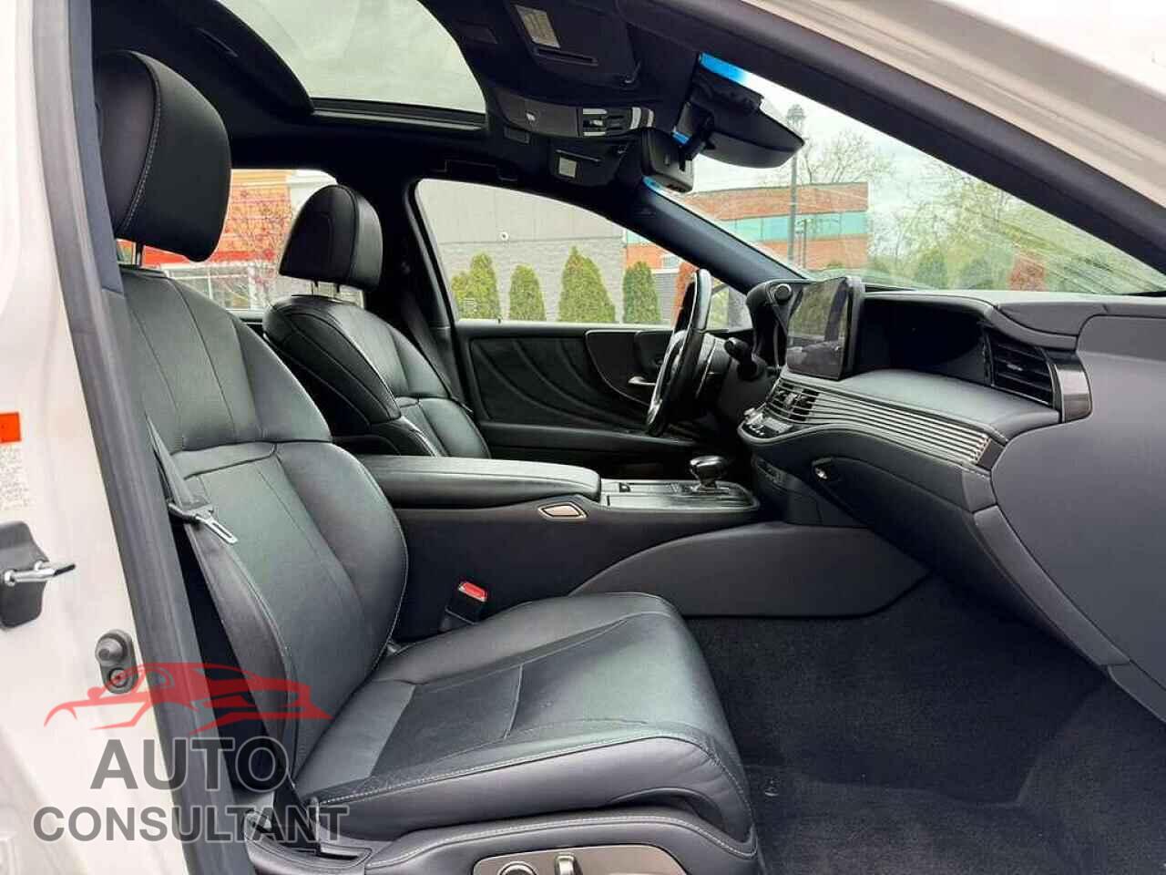 LEXUS LS500 2021 - JTHD51FF4M5014687
