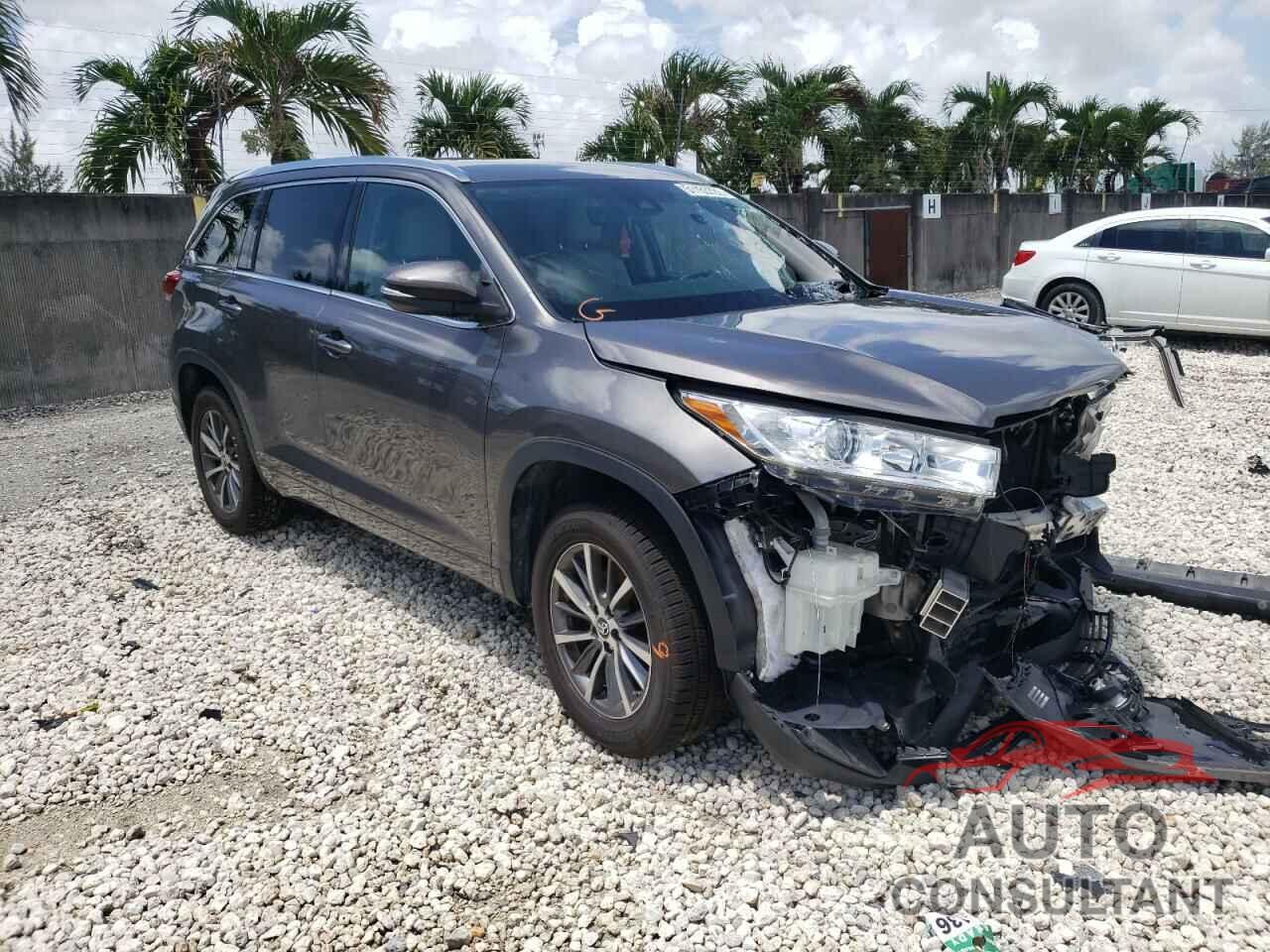 TOYOTA HIGHLANDER 2017 - 5TDKZRFH7HS511181