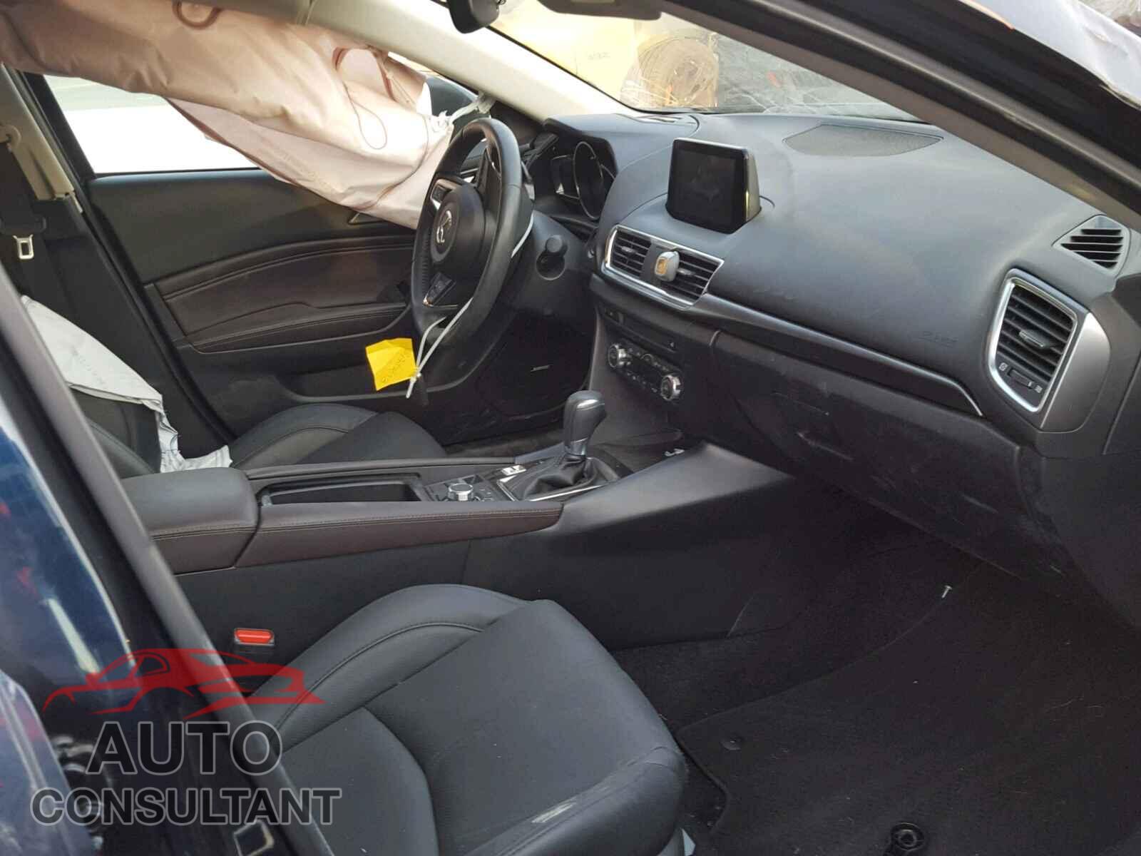 MAZDA 3 2017 - 3MZBN1M3XHM149610