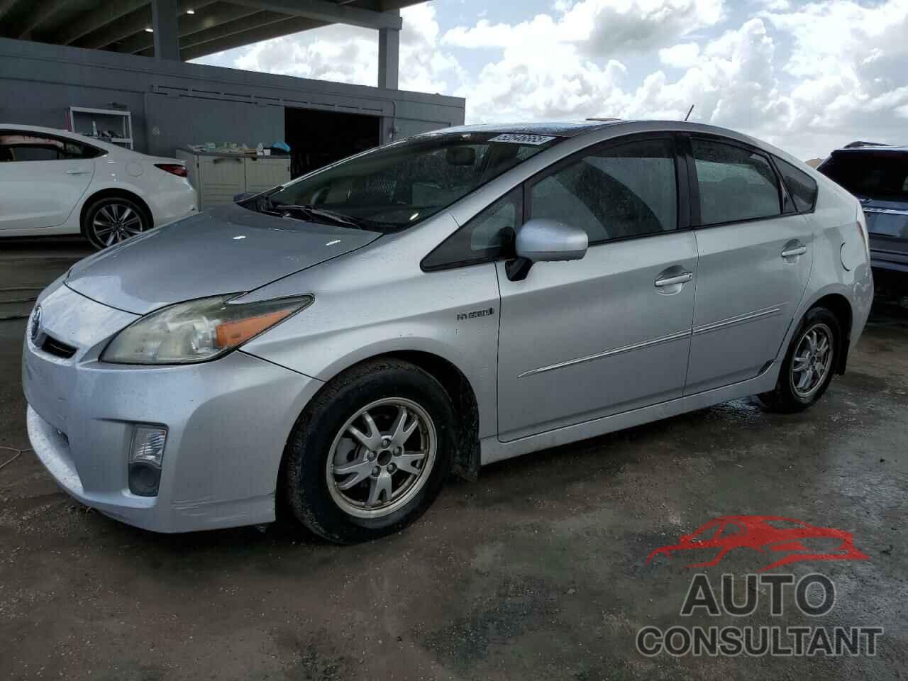 TOYOTA PRIUS 2011 - JTDKN3DU4B1369613