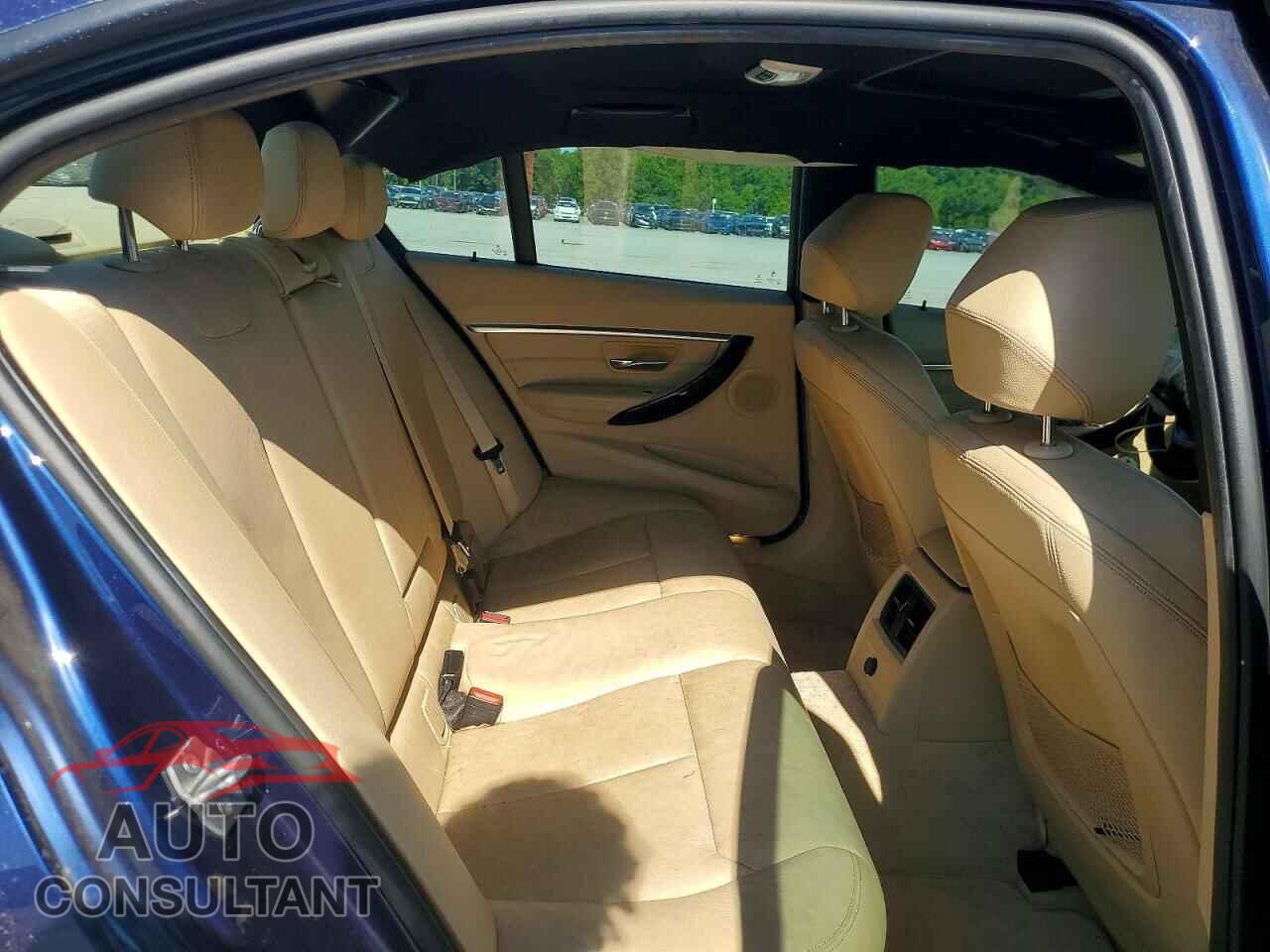 BMW 3 SERIES 2016 - WBA8E9G52GNU27765