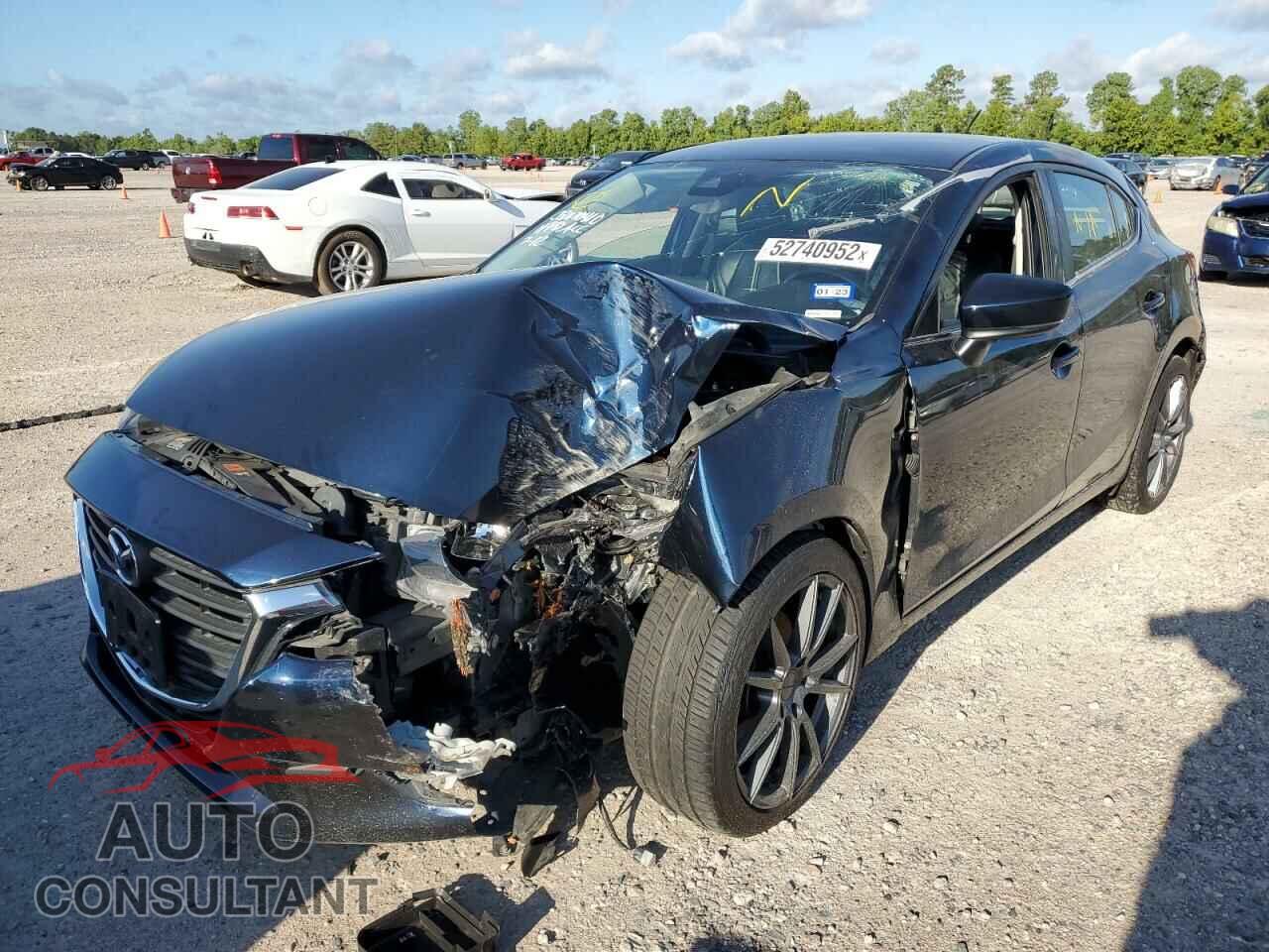 MAZDA 3 2018 - 3MZBN1L37JM184340