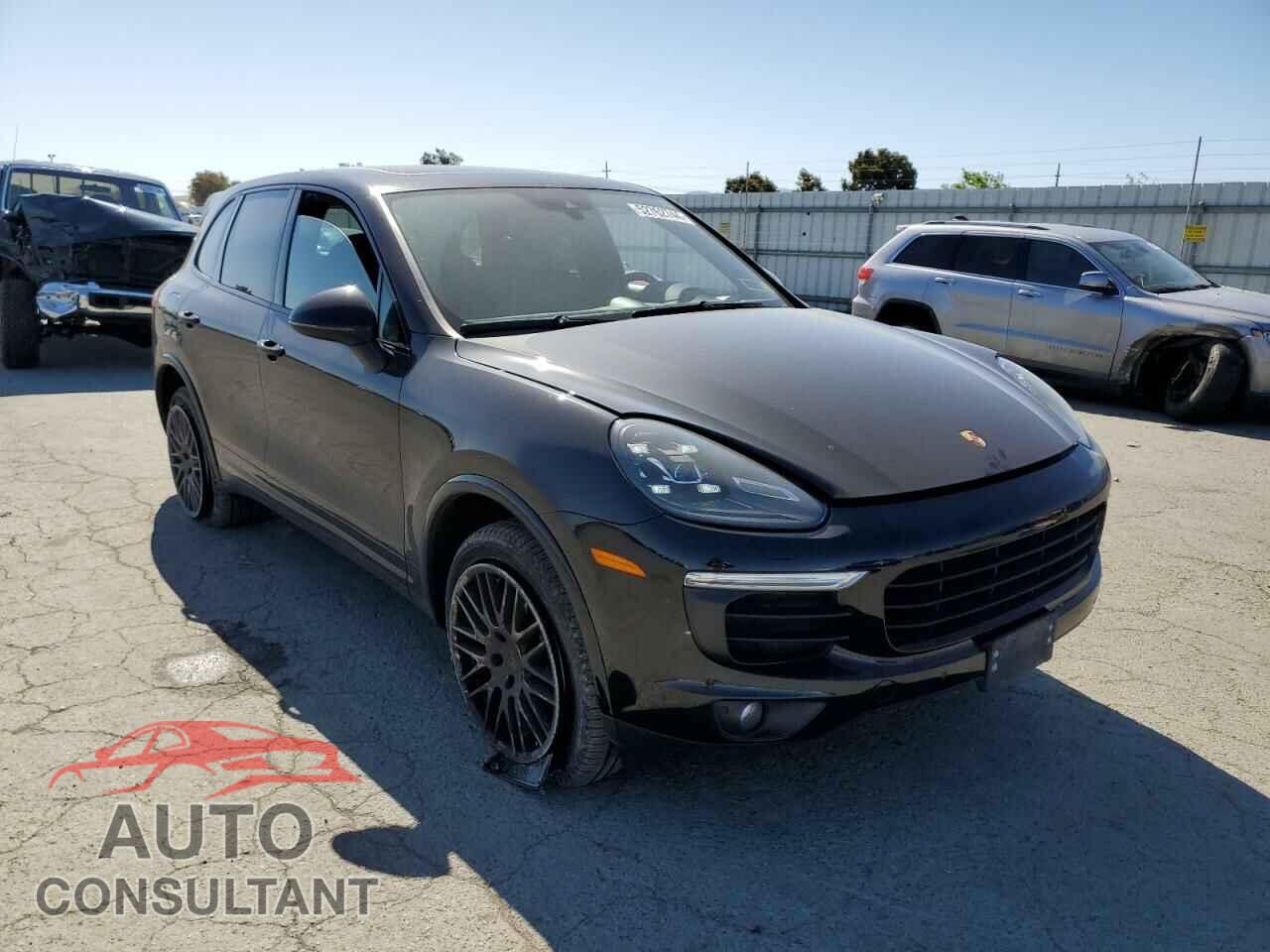 PORSCHE CAYENNE 2017 - WP1AA2A25HKA90158