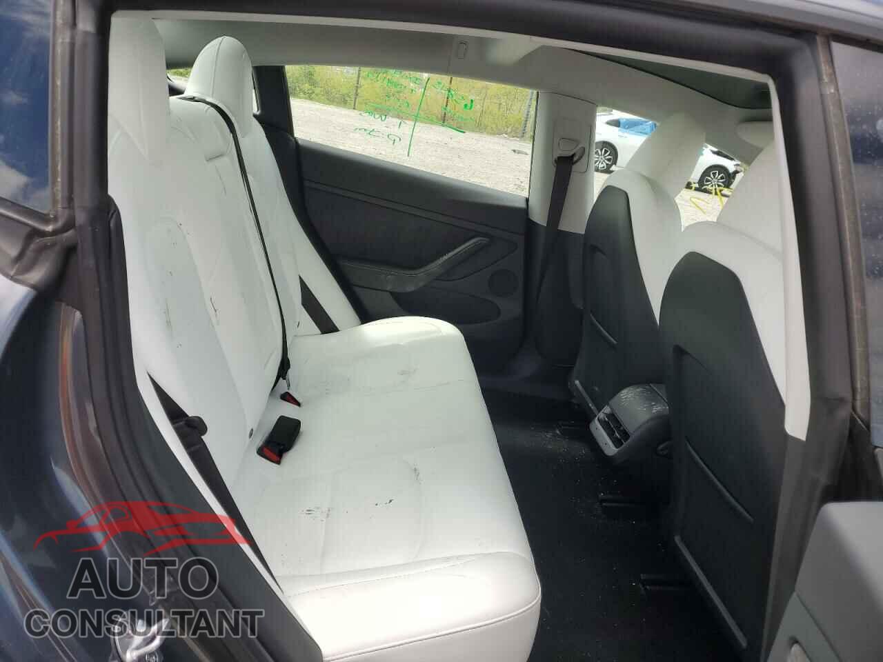 TESLA MODEL 3 2023 - 5YJ3E1EA0PF684713