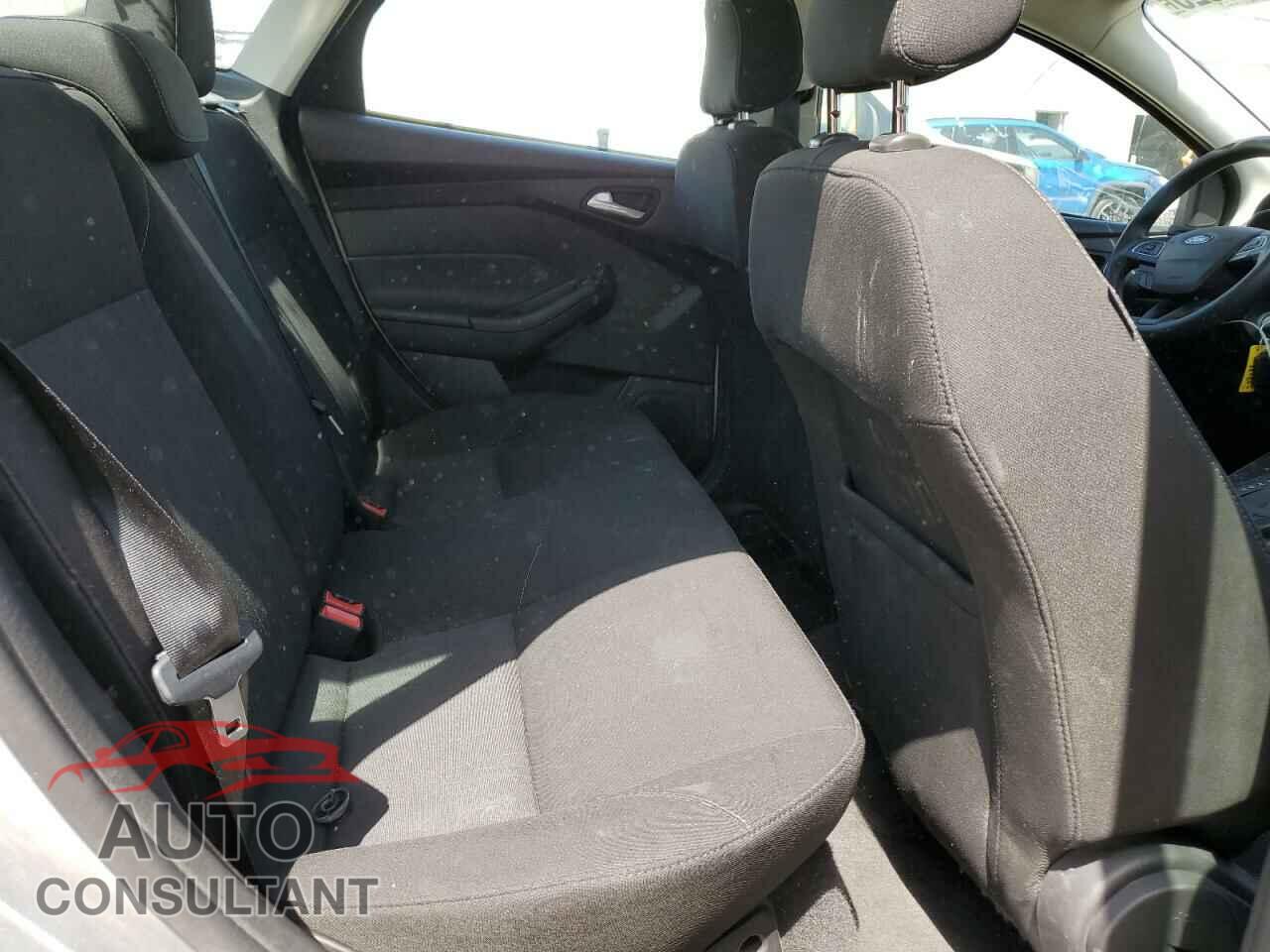FORD FOCUS 2018 - 1FADP3FE9JL204674