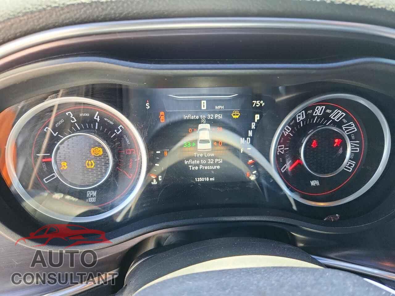 DODGE CHALLENGER 2015 - 2C3CDZAT8FH733680