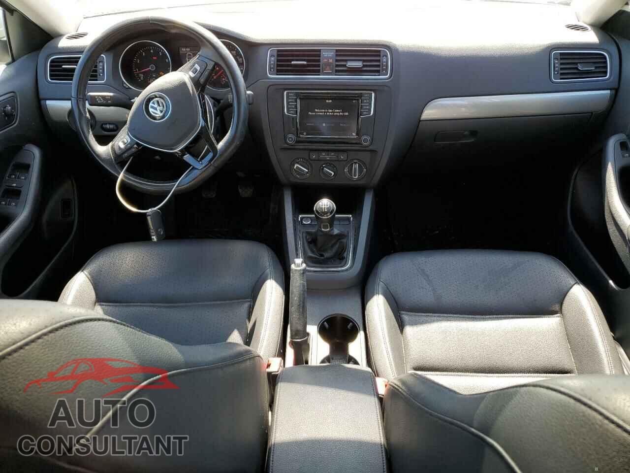VOLKSWAGEN JETTA 2017 - 3VWB67AJ2HM307151