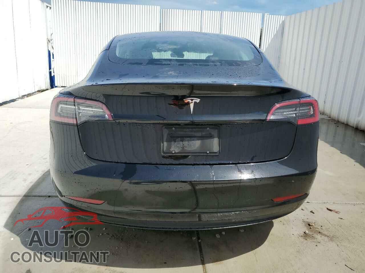 TESLA MODEL 3 2022 - 5YJ3E1EA4NF368793