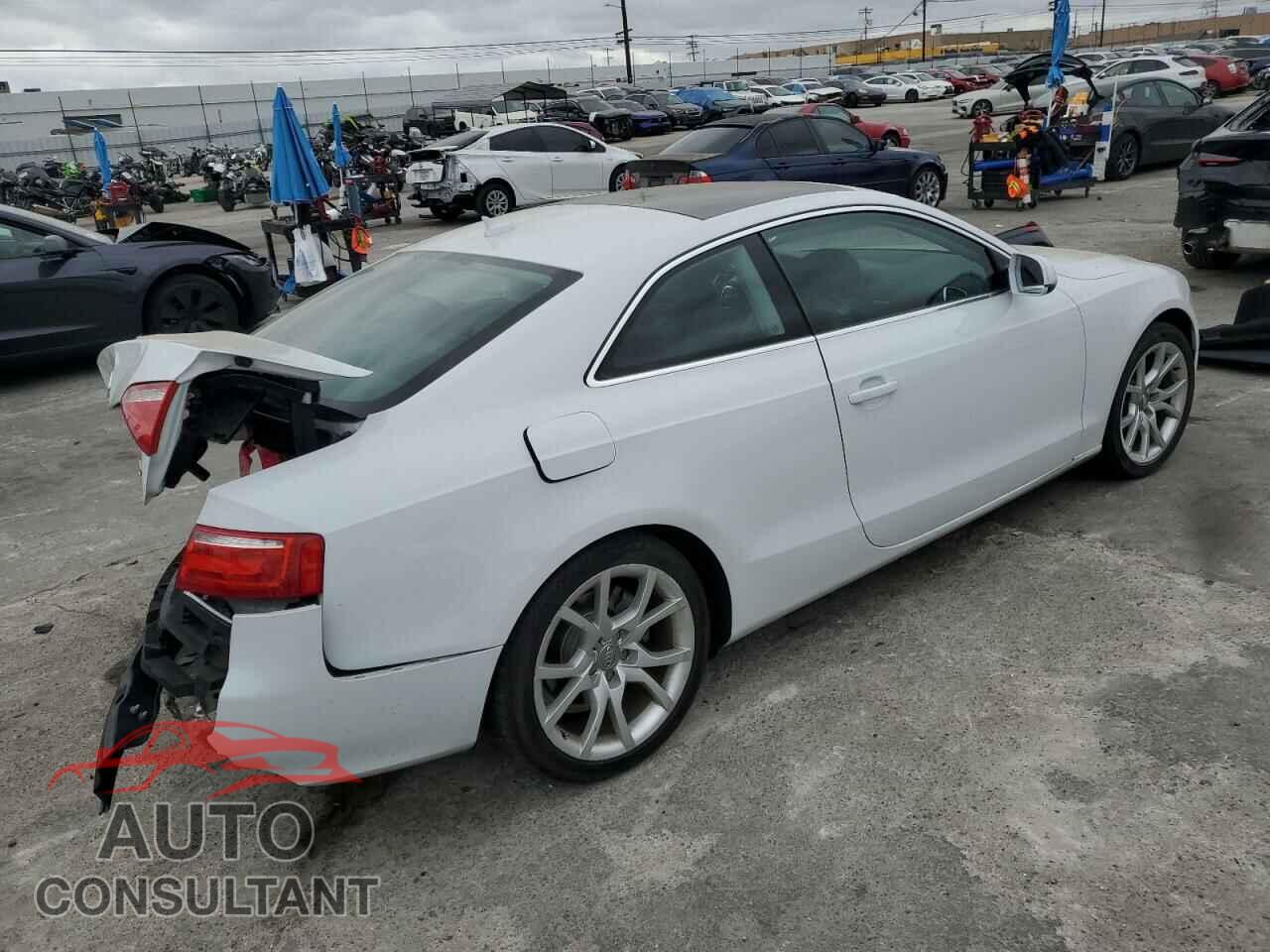 AUDI A5 2012 - WAUCFAFR7CA004730