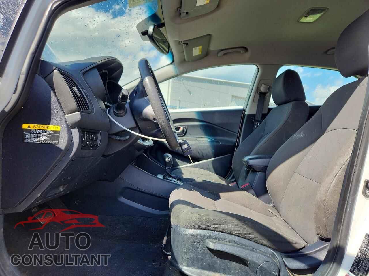 KIA RIO 2013 - KNADN5A33D6235582