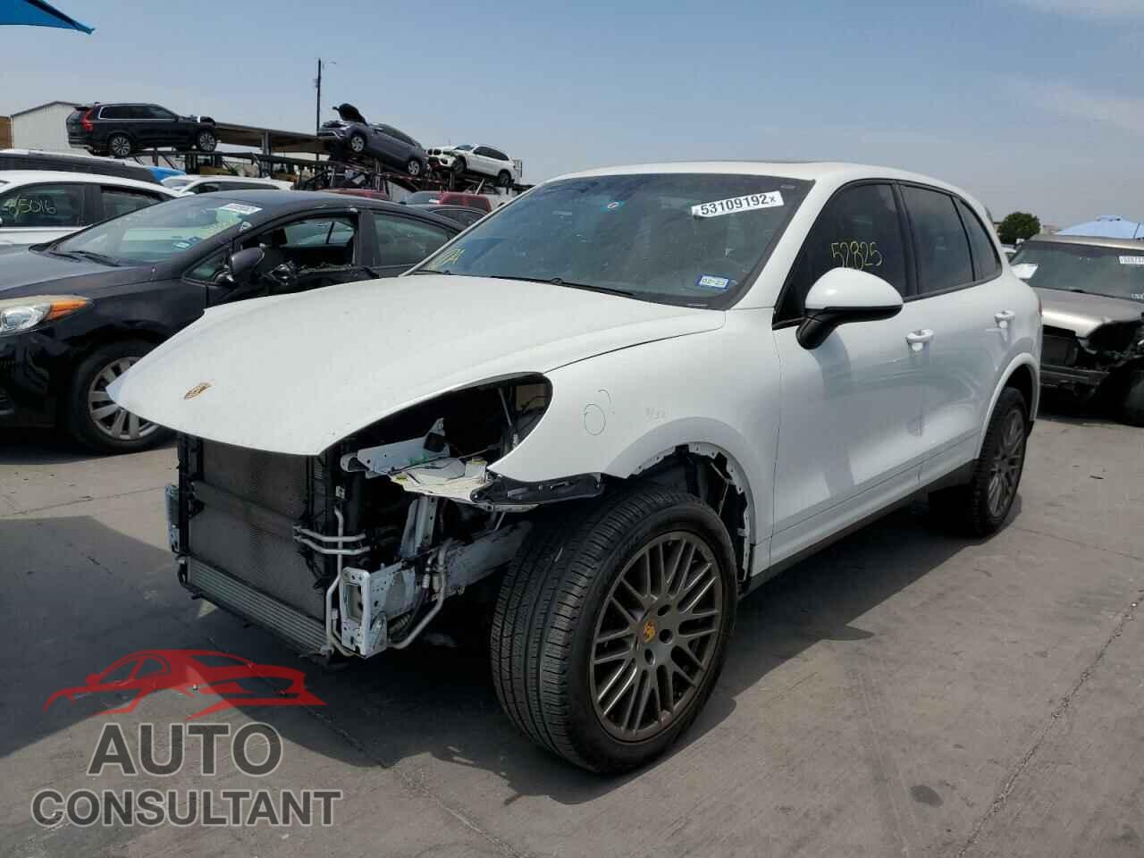 PORSCHE CAYENNE 2017 - WP1AA2A23HKA89770