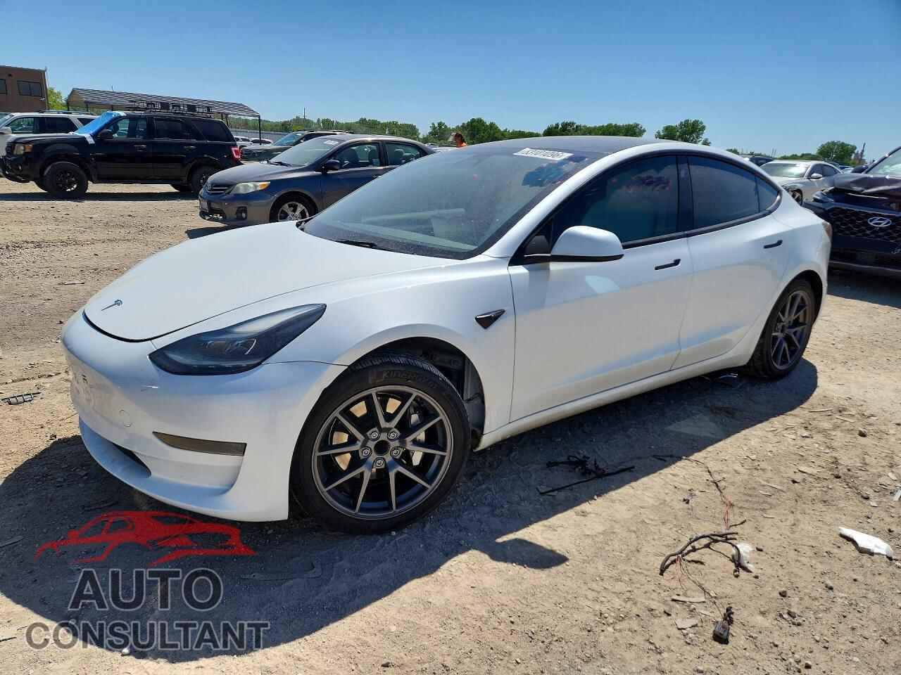 TESLA MODEL 3 2023 - 5YJ3E1EA3PF490077