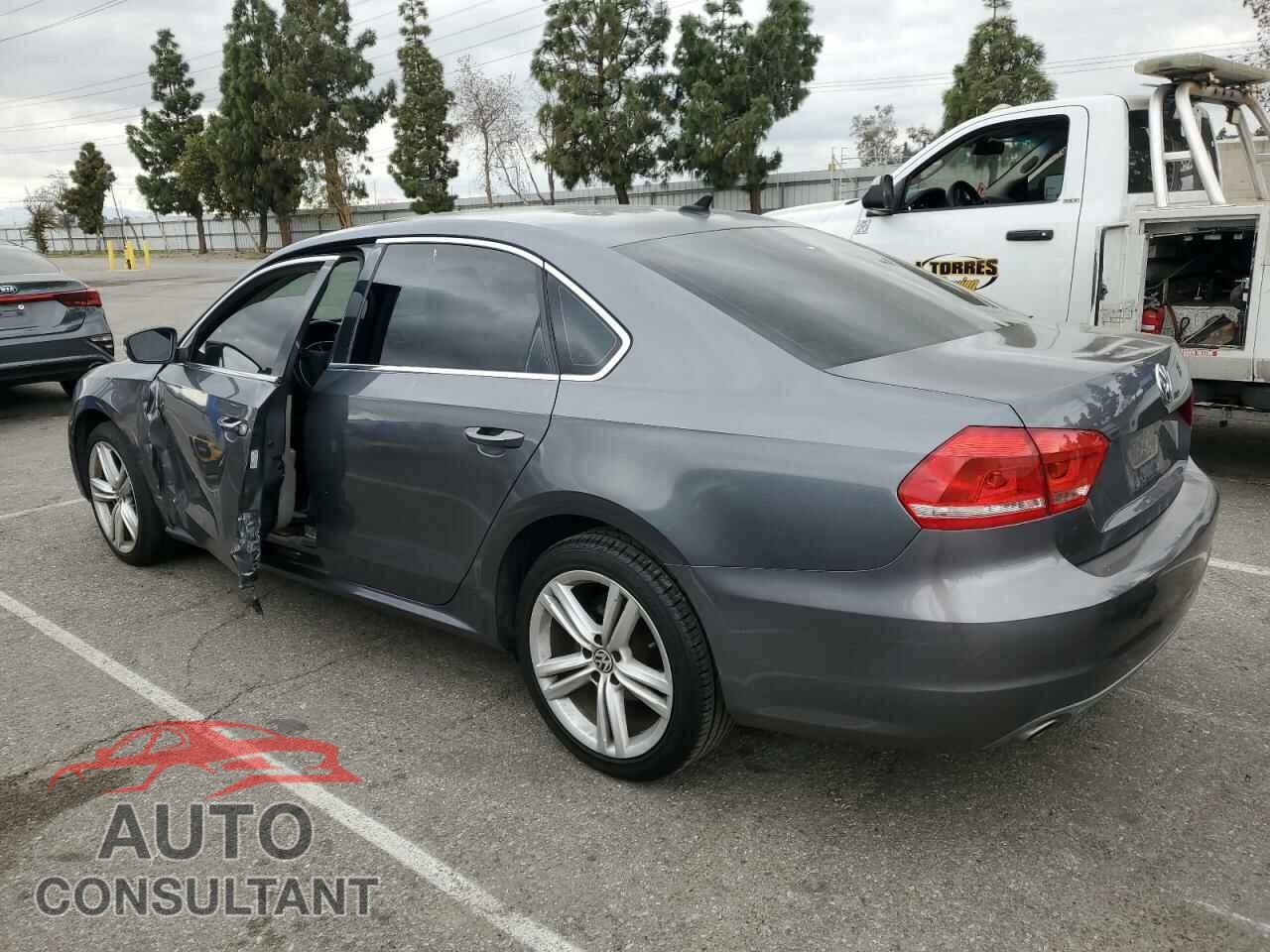 VOLKSWAGEN PASSAT 2014 - 1VWBN7A36EC001751
