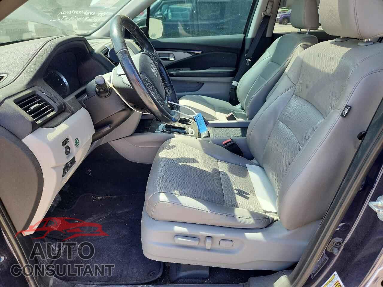 HONDA RIDGELINE 2018 - 5FPYK3F74JB002217
