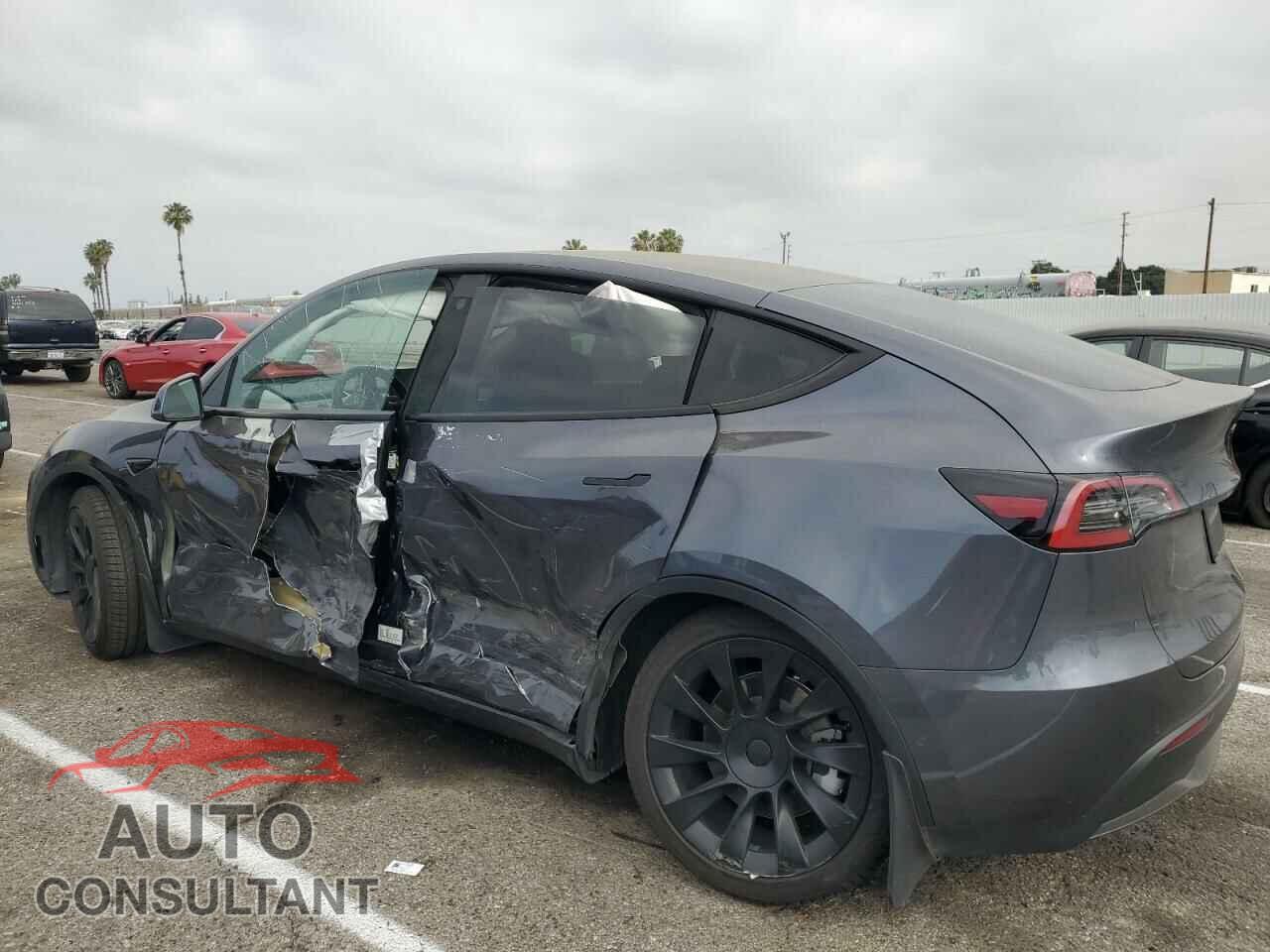 TESLA MODEL Y 2022 - 7SAYGDEE5NF313549