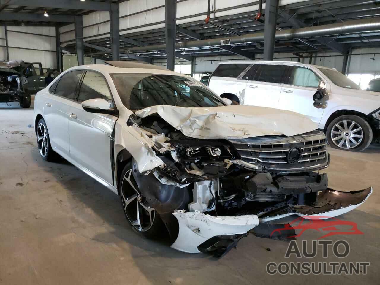 VOLKSWAGEN PASSAT 2020 - 1VWMA7A38LC021260