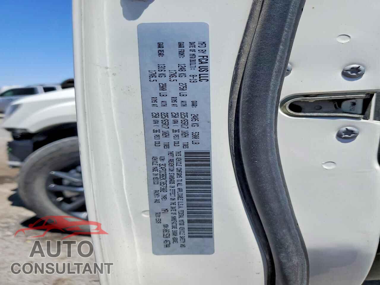 DODGE JOURNEY 2019 - 3C4PDCBB2KT857302