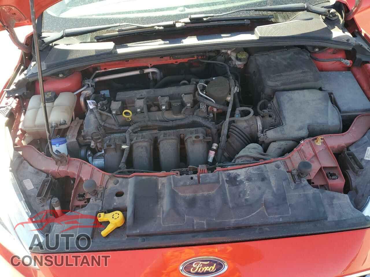 FORD FOCUS 2015 - 1FADP3F2XFL250026