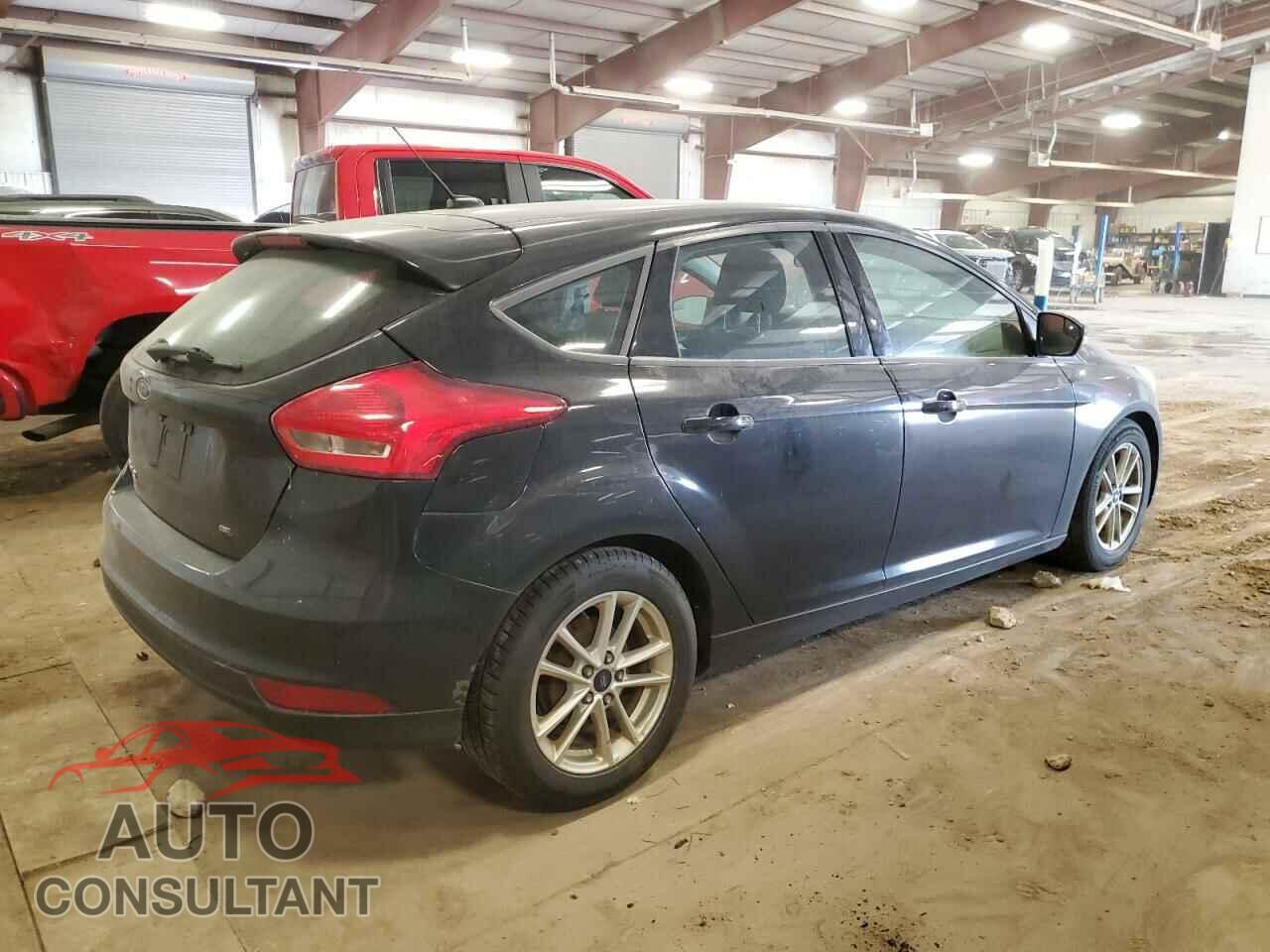 FORD FOCUS 2017 - 1FADP3K23HL271728
